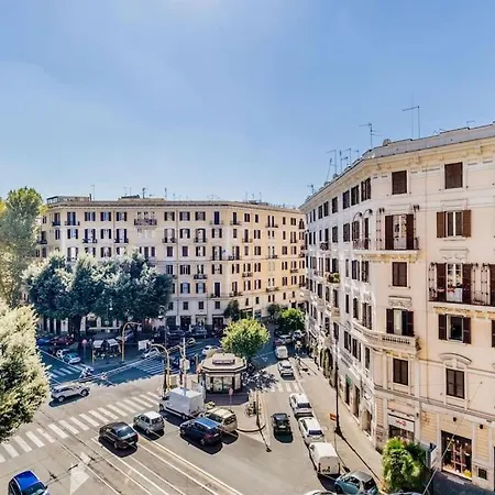 Elegance And Comfort In The Heart Of Romecoppede Rome