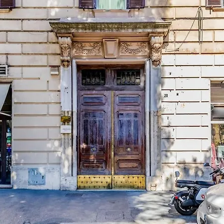 Apartment Elegance And Comfort In The Heart Of Romecoppede
